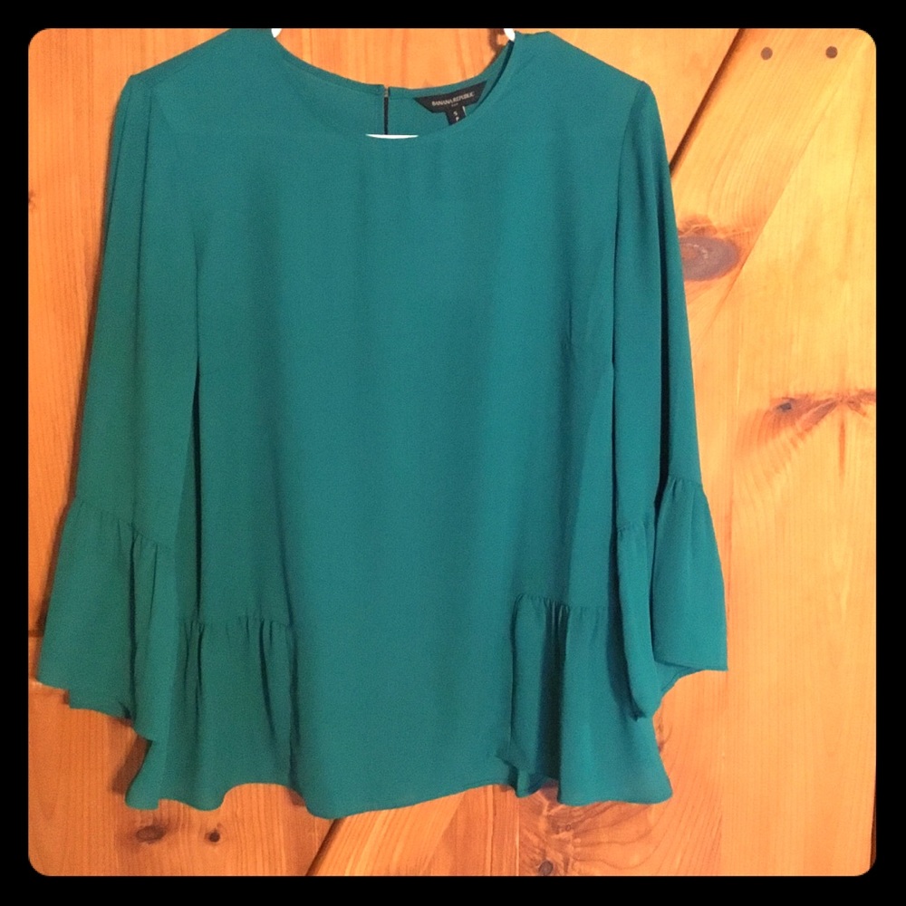 Banana Republic top—Small